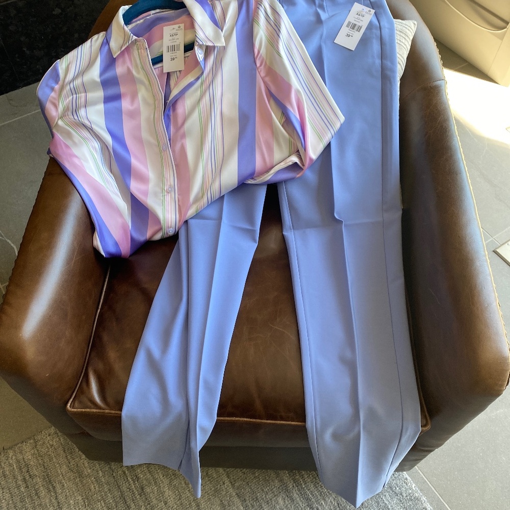 Suzy Shier pastel outfit
